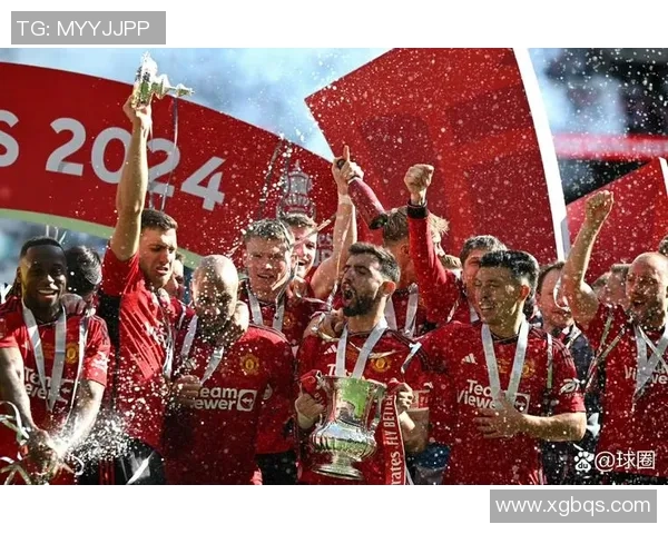 友谊赛精彩对决巴黎圣日耳曼险胜曼联红牌事件引发全场热议